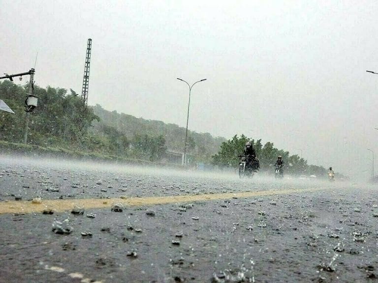 Karachi Weather Update: Thunderstorms and Rain Forecast for Today
