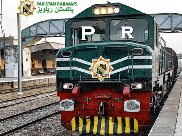 Pakistan Railways AC Crisis: Minister Orders HQ Air Conditioners Shut Off in Protest