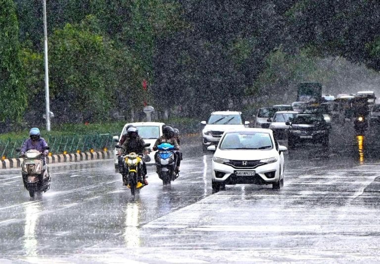 Pre-Monsoon Rains Begin in Pakistan, Expected to Last Until July 1
