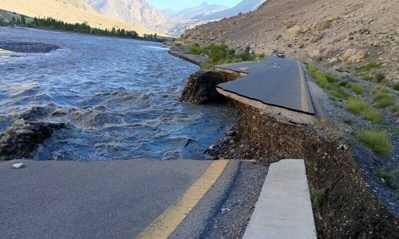 Karakoram Highway Flood Cuts Pakistan-China Trade Link in Upper Hunza