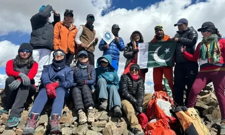 Pakistani Women Climbers Summit Bari La Peak in GB