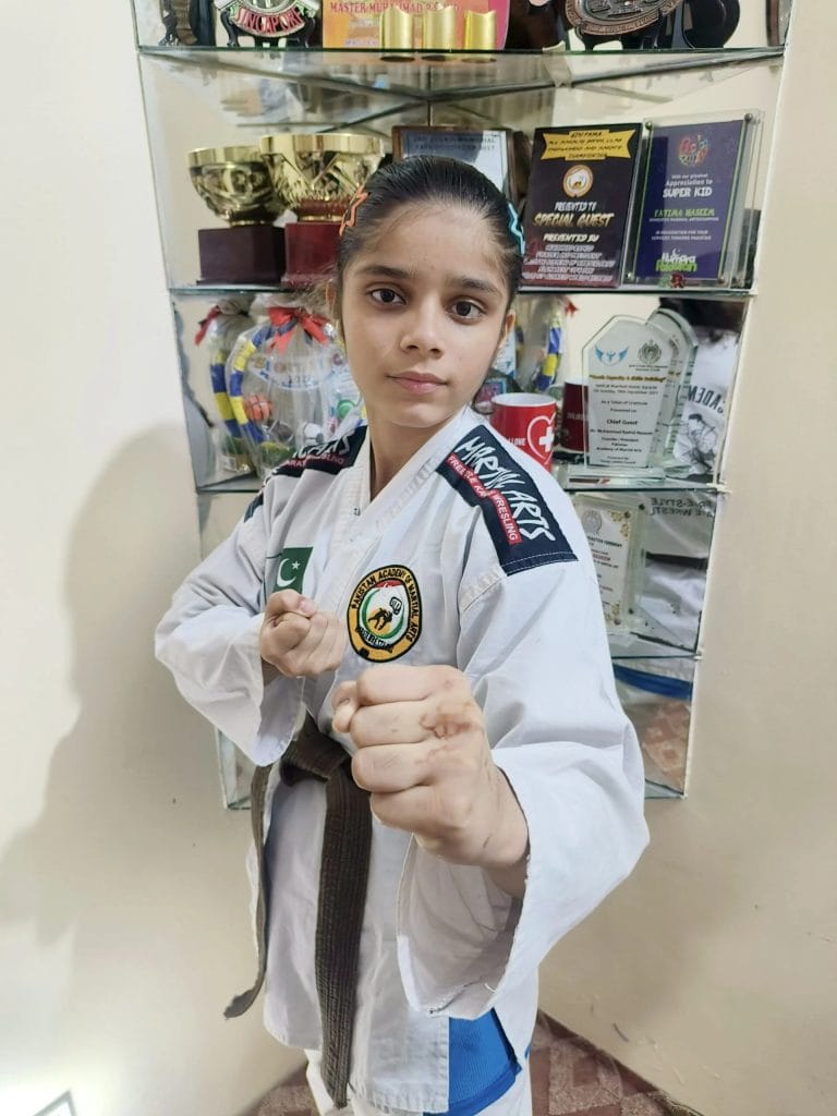 Karachi Girl Breaks Guinness World Record at 12