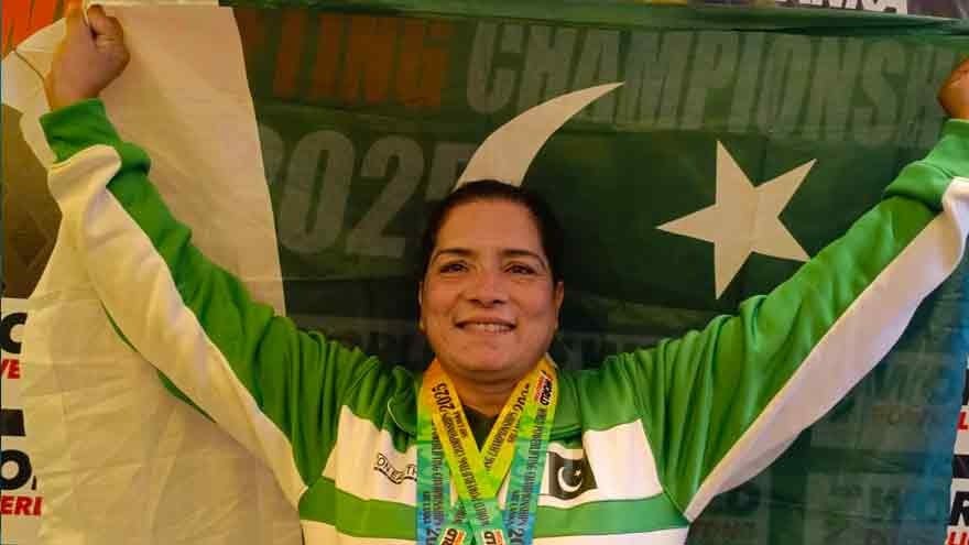 Pakistani woman defeated indian rival to win gold medal
