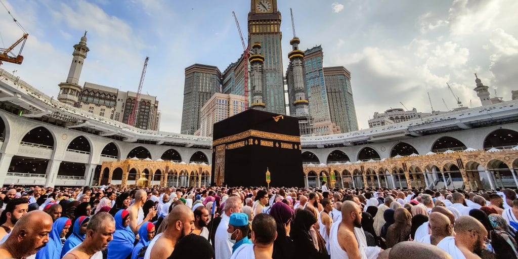 Umrah Pilgrims Surge in Saudi Arabia as Visitor Numbers Rise