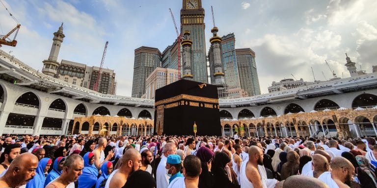 Umrah Pilgrims Surge in Saudi Arabia as Visitor Numbers Rise