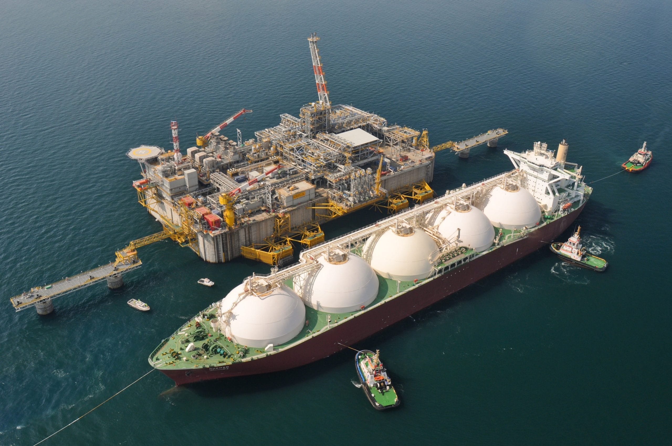 Qatar Halts LNG Supplies to Pakistan $100 Million